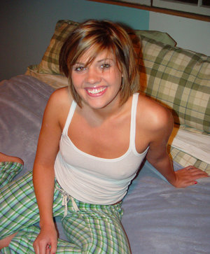 18 year girls lose their virginity while being double sexyed during a foursome